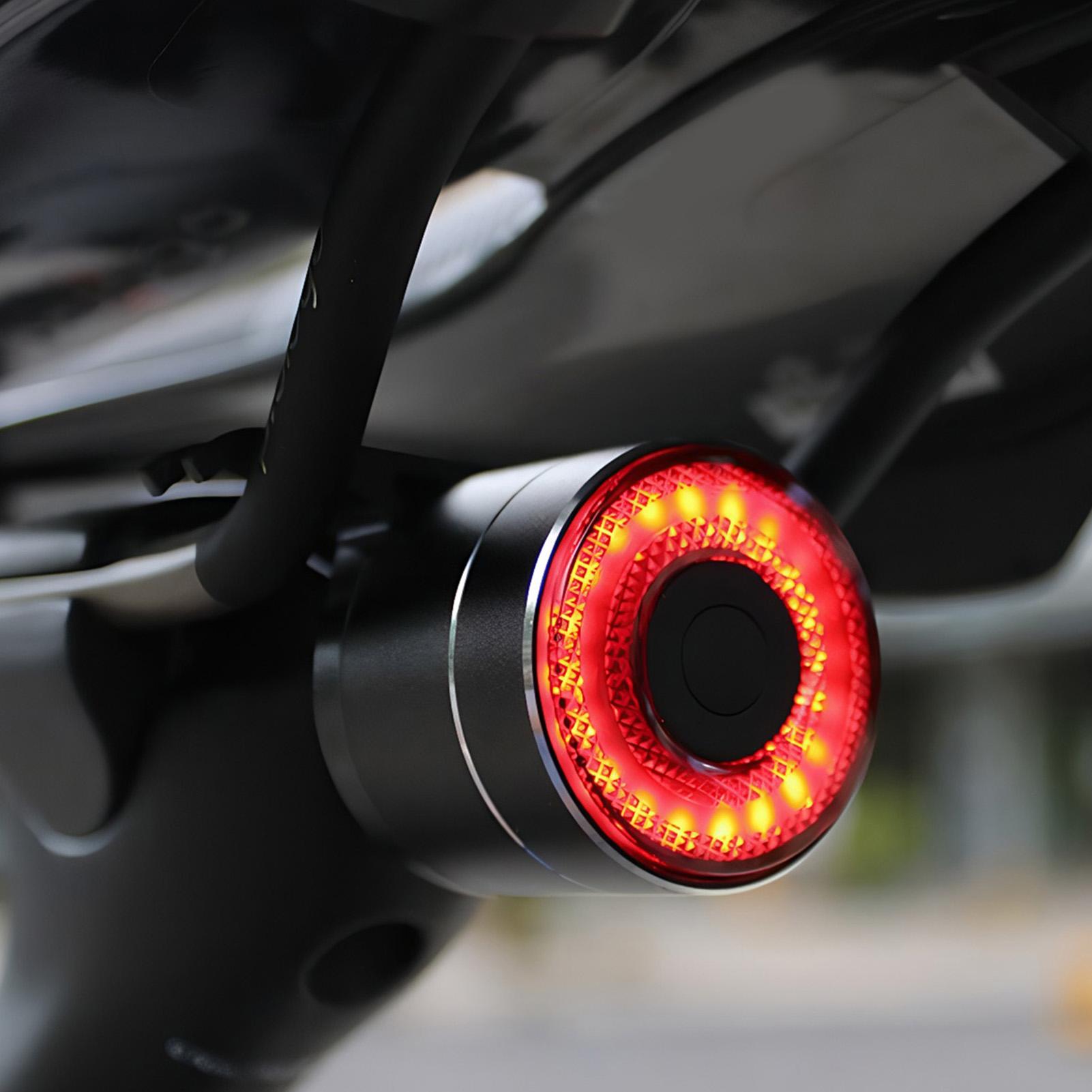 Cycling To Commute - Feu arrière de vélo intelligent, feu